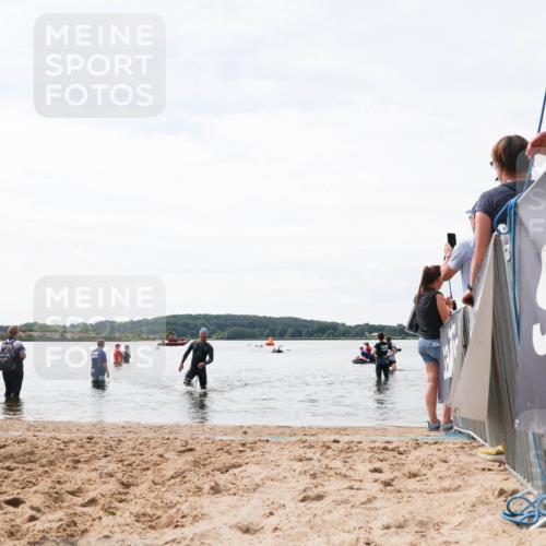 21.06.2026 - Viking Triathlon Michael Strokosch http://msf.ph/oto/9829439 21.06.2026 10:56:39 Schwimmen 374 meine-sportfotos.de