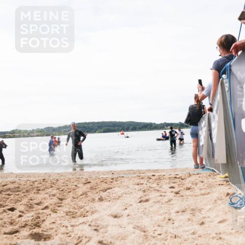 21.06.2026 - Viking Triathlon Michael Strokosch http://msf.ph/oto/9829448 21.06.2026 10:56:42 Schwimmen 374 meine-sportfotos.de