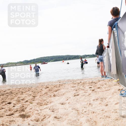 21.06.2026 - Viking Triathlon Michael Strokosch http://msf.ph/oto/9829471 21.06.2026 10:56:50 Schwimmen 374 meine-sportfotos.de