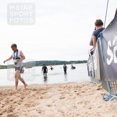 21.06.2026 - Viking Triathlon Michael Strokosch http://msf.ph/oto/9829527 21.06.2026 10:57:13 Schwimmen 401 meine-sportfotos.de