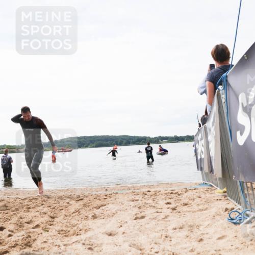 21.06.2026 - Viking Triathlon Michael Strokosch http://msf.ph/oto/9829548 21.06.2026 10:57:20 Schwimmen 401 meine-sportfotos.de