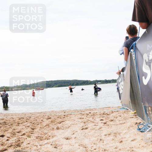 21.06.2026 - Viking Triathlon Michael Strokosch http://msf.ph/oto/9829555 21.06.2026 10:57:22 Schwimmen 401 meine-sportfotos.de
