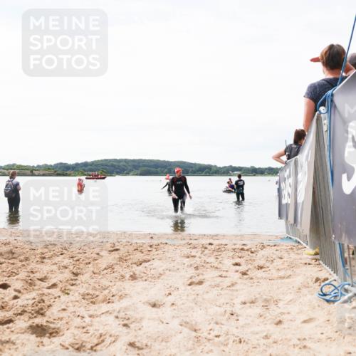 21.06.2026 - Viking Triathlon Michael Strokosch http://msf.ph/oto/9829596 21.06.2026 10:57:36 Schwimmen 652 meine-sportfotos.de