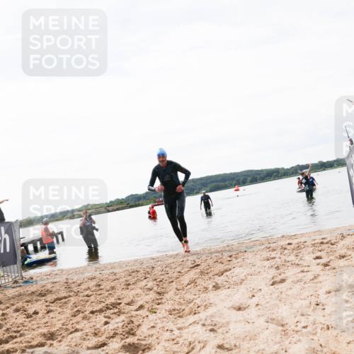 21.06.2026 - Viking Triathlon Michael Strokosch http://msf.ph/oto/9829753 21.06.2026 10:58:36 Schwimmen 439 meine-sportfotos.de
