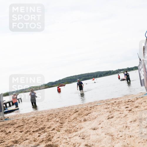 21.06.2026 - Viking Triathlon Michael Strokosch http://msf.ph/oto/9829776 21.06.2026 10:58:44 Schwimmen 141 meine-sportfotos.de