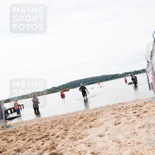 21.06.2026 - Viking Triathlon Michael Strokosch http://msf.ph/oto/9829780 21.06.2026 10:58:45 Schwimmen 141 meine-sportfotos.de