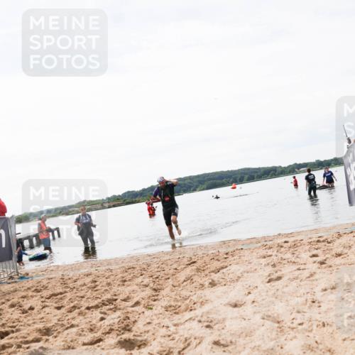 21.06.2026 - Viking Triathlon Michael Strokosch http://msf.ph/oto/9829797 21.06.2026 10:58:51 Schwimmen 141 meine-sportfotos.de