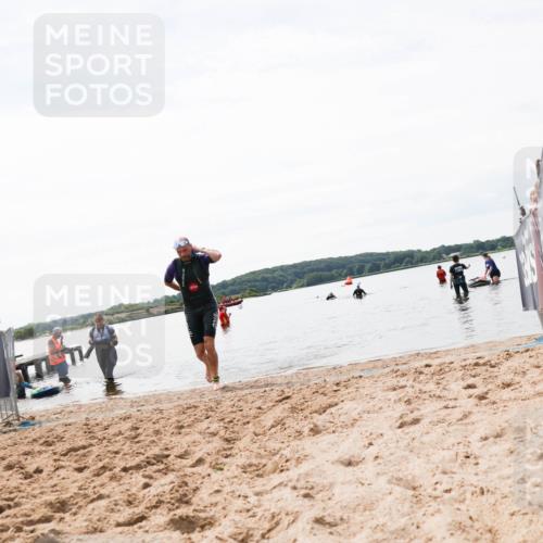 21.06.2026 - Viking Triathlon Michael Strokosch http://msf.ph/oto/9829804 21.06.2026 10:58:53 Schwimmen 141 meine-sportfotos.de