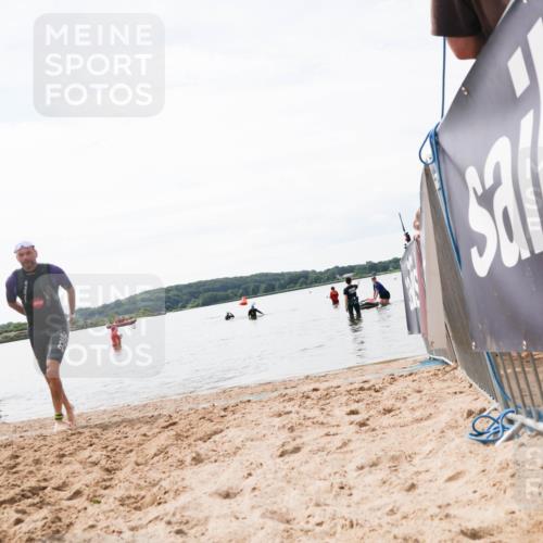 21.06.2026 - Viking Triathlon Michael Strokosch http://msf.ph/oto/9829806 21.06.2026 10:58:54 Schwimmen 141 meine-sportfotos.de