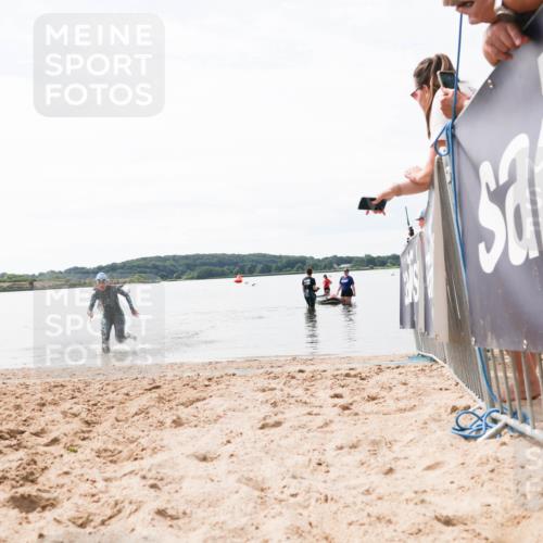 21.06.2026 - Viking Triathlon Michael Strokosch http://msf.ph/oto/9829975 21.06.2026 10:59:50 Schwimmen 542 meine-sportfotos.de