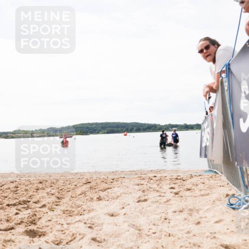 21.06.2026 - Viking Triathlon Michael Strokosch http://msf.ph/oto/9829990 21.06.2026 10:59:55 Schwimmen 542 meine-sportfotos.de
