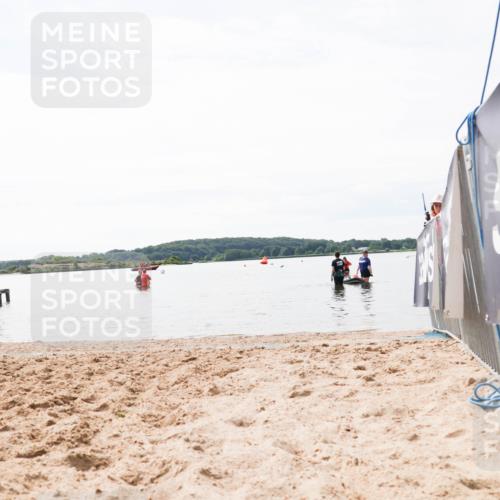 21.06.2026 - Viking Triathlon Michael Strokosch http://msf.ph/oto/9829993 21.06.2026 10:59:56 Schwimmen 542 meine-sportfotos.de