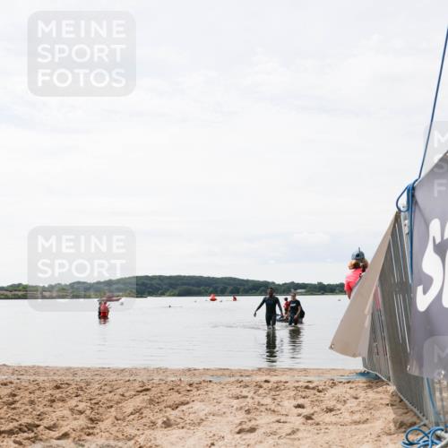 21.06.2026 - Viking Triathlon Michael Strokosch http://msf.ph/oto/9830039 21.06.2026 11:01:02 Schwimmen 71 meine-sportfotos.de
