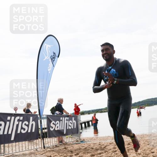 21.06.2026 - Viking Triathlon Michael Strokosch http://msf.ph/oto/9830066 21.06.2026 11:01:11 Schwimmen 71 meine-sportfotos.de