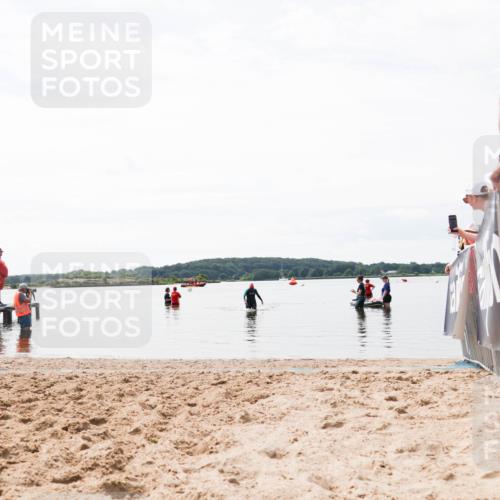 21.06.2026 - Viking Triathlon Michael Strokosch http://msf.ph/oto/9830094 21.06.2026 11:01:54 Schwimmen  meine-sportfotos.de