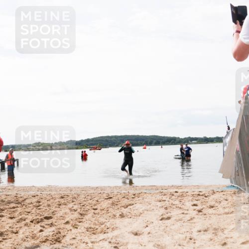 21.06.2026 - Viking Triathlon Michael Strokosch http://msf.ph/oto/9830120 21.06.2026 11:02:04 Schwimmen 646 meine-sportfotos.de
