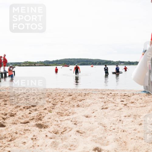 21.06.2026 - Viking Triathlon Michael Strokosch http://msf.ph/oto/9830176 21.06.2026 11:02:49 Schwimmen 379 meine-sportfotos.de