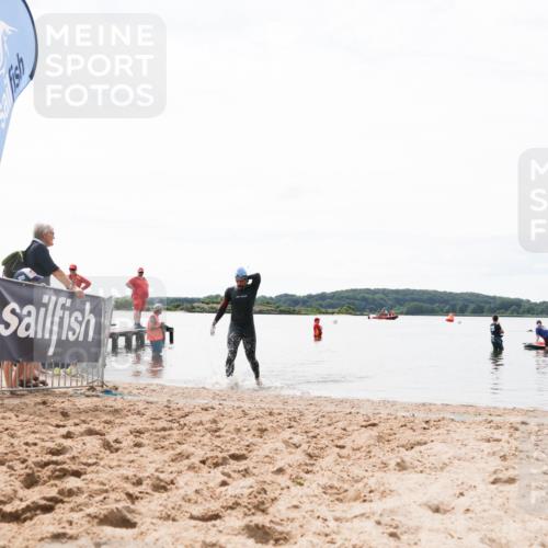 21.06.2026 - Viking Triathlon Michael Strokosch http://msf.ph/oto/9830275 21.06.2026 11:03:29 Schwimmen 529 meine-sportfotos.de