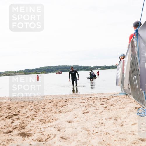 21.06.2026 - Viking Triathlon Michael Strokosch http://msf.ph/oto/9830355 21.06.2026 11:04:15 Schwimmen 421 meine-sportfotos.de