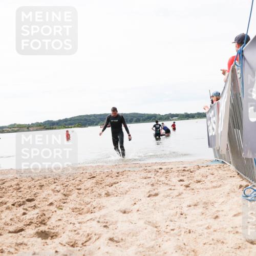 21.06.2026 - Viking Triathlon Michael Strokosch http://msf.ph/oto/9830362 21.06.2026 11:04:18 Schwimmen 421 meine-sportfotos.de