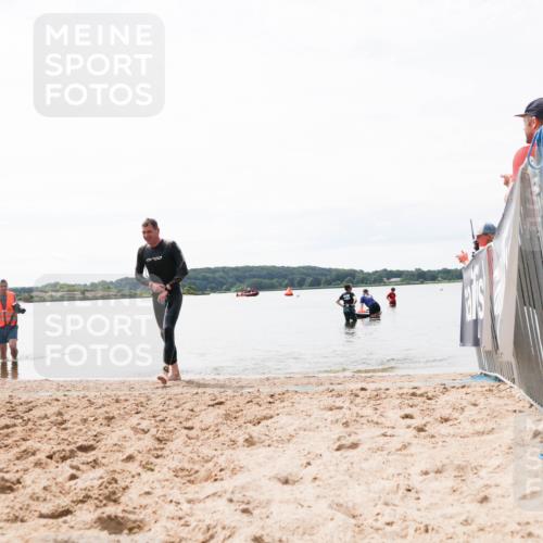 21.06.2026 - Viking Triathlon Michael Strokosch http://msf.ph/oto/9830367 21.06.2026 11:04:19 Schwimmen 421 meine-sportfotos.de