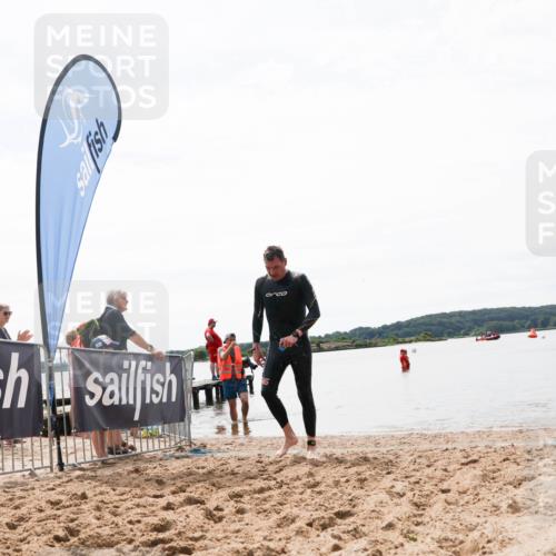21.06.2026 - Viking Triathlon Michael Strokosch http://msf.ph/oto/9830371 21.06.2026 11:04:21 Schwimmen 421 meine-sportfotos.de
