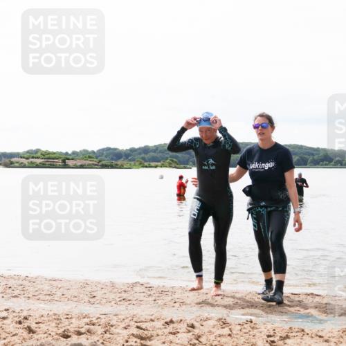 21.06.2026 - Viking Triathlon Michael Strokosch http://msf.ph/oto/9830491 21.06.2026 11:12:20 Schwimmen 368 meine-sportfotos.de