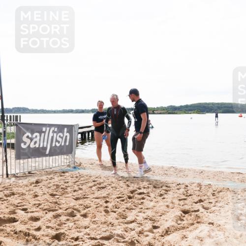 21.06.2026 - Viking Triathlon Michael Strokosch http://msf.ph/oto/9830533 21.06.2026 11:18:35 Schwimmen 431 meine-sportfotos.de