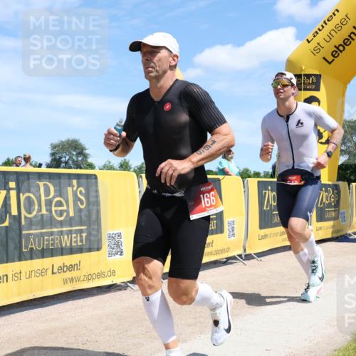 21.06.2026 - Viking Triathlon Michael Strokosch http://msf.ph/oto/9831500 21.06.2026 13:09:34 Laufen 166, 548 meine-sportfotos.de