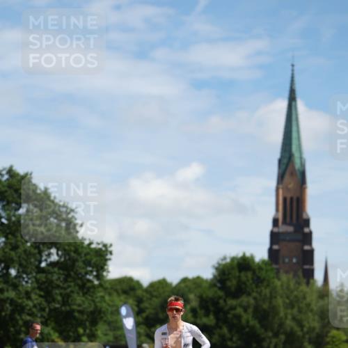 21.06.2026 - Viking Triathlon Michael Strokosch http://msf.ph/oto/9831607 21.06.2026 12:42:15 Laufen 8 meine-sportfotos.de