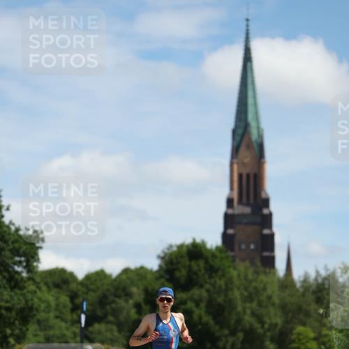 21.06.2026 - Viking Triathlon Michael Strokosch http://msf.ph/oto/9831688 21.06.2026 12:43:46 Laufen 46 meine-sportfotos.de