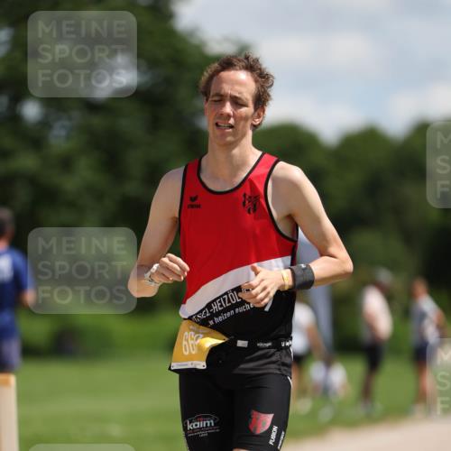 21.06.2026 - Viking Triathlon Michael Strokosch http://msf.ph/oto/9831731 21.06.2026 12:45:02 Laufen 669 meine-sportfotos.de