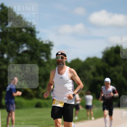 21.06.2026 - Viking Triathlon Michael Strokosch http://msf.ph/oto/9832124 21.06.2026 12:54:26 Laufen 1, 667 meine-sportfotos.de