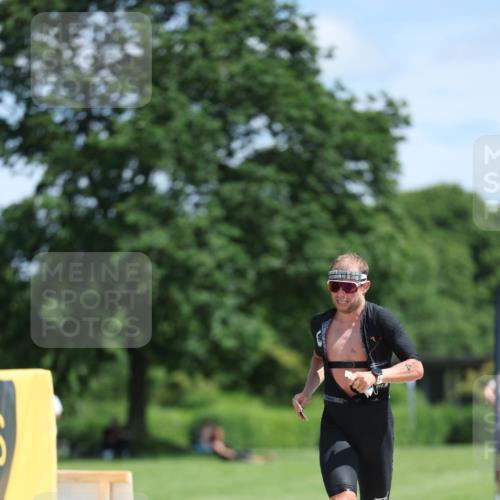 21.06.2026 - Viking Triathlon Michael Strokosch http://msf.ph/oto/9832190 21.06.2026 12:55:54 Laufen 4 meine-sportfotos.de