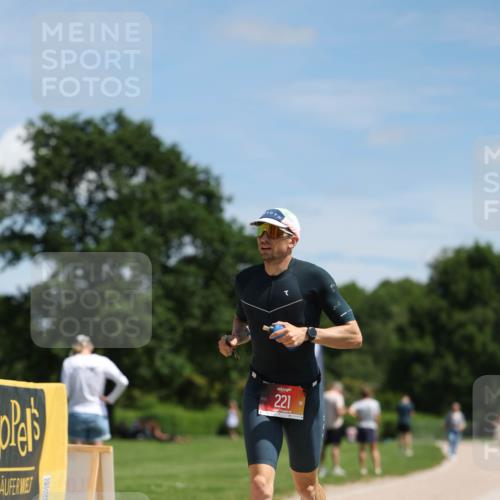 21.06.2026 - Viking Triathlon Michael Strokosch http://msf.ph/oto/9832319 21.06.2026 12:59:09 Laufen 221 meine-sportfotos.de