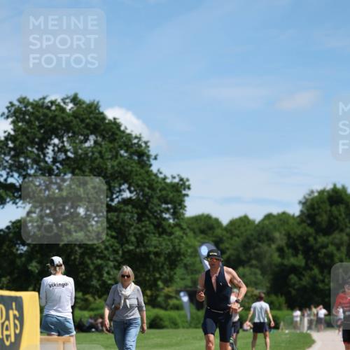 21.06.2026 - Viking Triathlon Michael Strokosch http://msf.ph/oto/9832383 21.06.2026 13:00:28 Laufen 47, 506 meine-sportfotos.de