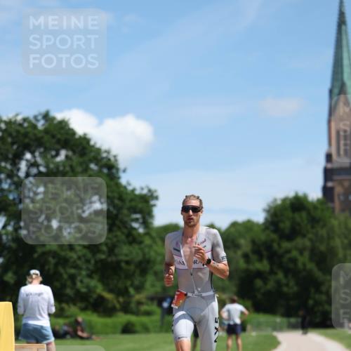 21.06.2026 - Viking Triathlon Michael Strokosch http://msf.ph/oto/9832490 21.06.2026 13:01:35 Laufen 21, 524 meine-sportfotos.de