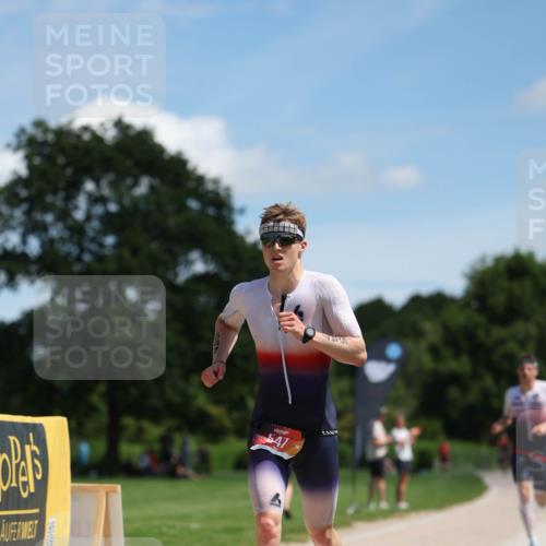 21.06.2026 - Viking Triathlon Michael Strokosch http://msf.ph/oto/9832718 21.06.2026 13:04:41 Laufen 31, 372, 547 meine-sportfotos.de