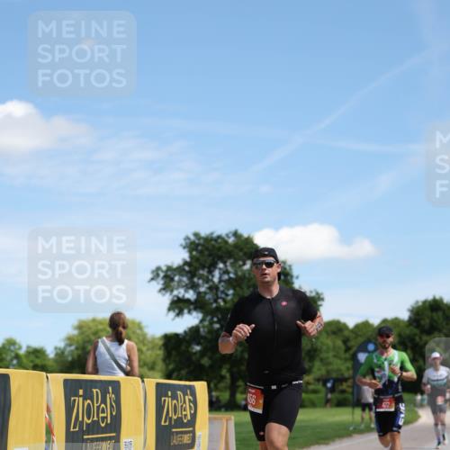 21.06.2026 - Viking Triathlon Michael Strokosch http://msf.ph/oto/9832878 21.06.2026 13:07:02 Laufen 456, 472, 576 meine-sportfotos.de