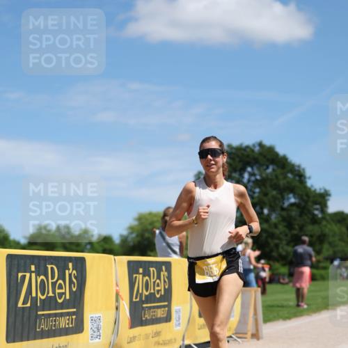 21.06.2026 - Viking Triathlon Michael Strokosch http://msf.ph/oto/9833346 21.06.2026 13:13:28 Laufen 302, 655 meine-sportfotos.de