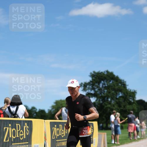 21.06.2026 - Viking Triathlon Michael Strokosch http://msf.ph/oto/9833720 21.06.2026 13:18:02 Laufen 156, 296, 327, 386, 545, 578 meine-sportfotos.de