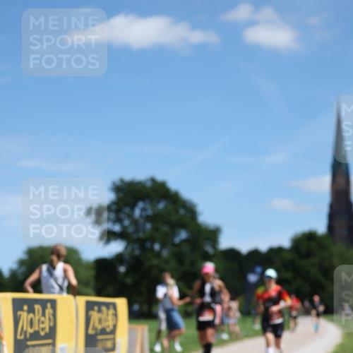21.06.2026 - Viking Triathlon Michael Strokosch http://msf.ph/oto/9833733 21.06.2026 13:18:06 Laufen 327, 386, 578 meine-sportfotos.de