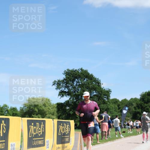 21.06.2026 - Viking Triathlon Michael Strokosch http://msf.ph/oto/9833872 21.06.2026 13:20:22 Laufen 559, 567 meine-sportfotos.de
