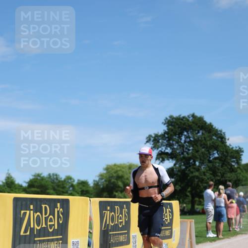 21.06.2026 - Viking Triathlon Michael Strokosch http://msf.ph/oto/9833920 21.06.2026 13:20:58 Laufen 88, 93, 99, 189 meine-sportfotos.de