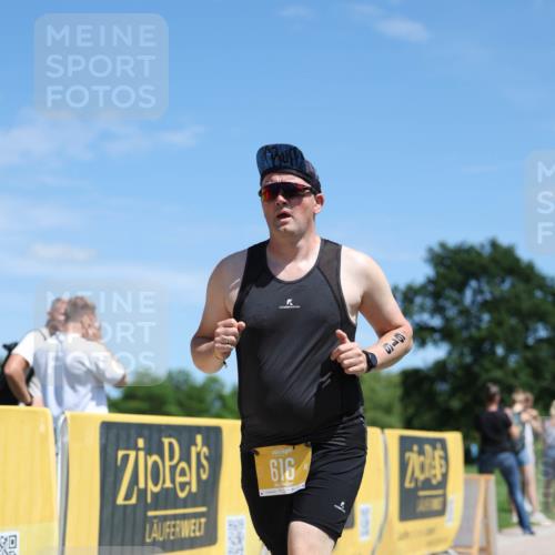 21.06.2026 - Viking Triathlon Michael Strokosch http://msf.ph/oto/9834401 21.06.2026 13:25:35 Laufen 487, 616 meine-sportfotos.de