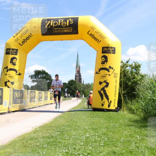 21.06.2026 - Viking Triathlon Michael Strokosch http://msf.ph/oto/9834822 21.06.2026 13:04:54 Laufen 372, 475 meine-sportfotos.de