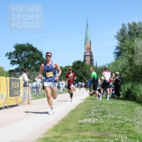 21.06.2026 - Viking Triathlon Michael Strokosch http://msf.ph/oto/9834968 21.06.2026 14:07:32 Laufen 144, 195, 388, 394, 465, 613 meine-sportfotos.de