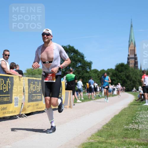 21.06.2026 - Viking Triathlon Michael Strokosch http://msf.ph/oto/9835090 21.06.2026 14:08:17 Laufen 239, 306 meine-sportfotos.de