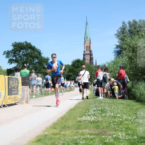 21.06.2026 - Viking Triathlon Michael Strokosch http://msf.ph/oto/9835304 21.06.2026 14:09:31 Laufen 38, 91, 310, 453, 575 meine-sportfotos.de