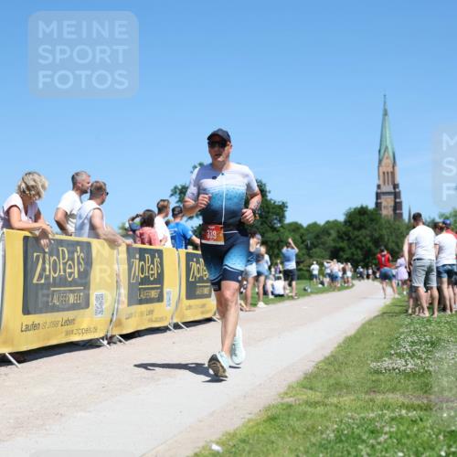 21.06.2026 - Viking Triathlon Michael Strokosch http://msf.ph/oto/9836377 21.06.2026 14:18:25 Laufen 339 meine-sportfotos.de